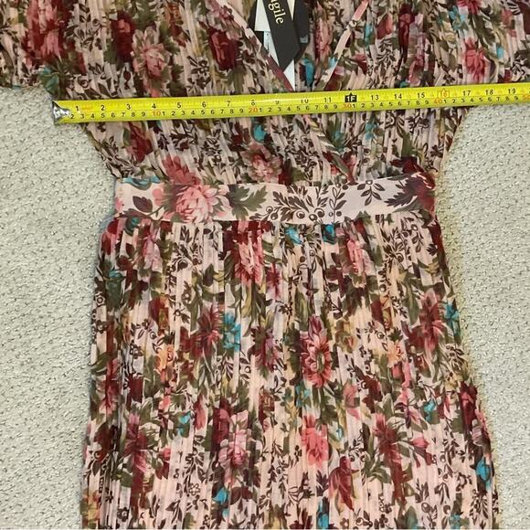 NWT byTiMo Plisse Floral Midi Dress Size Small Multi Color - Picture 9 of 11